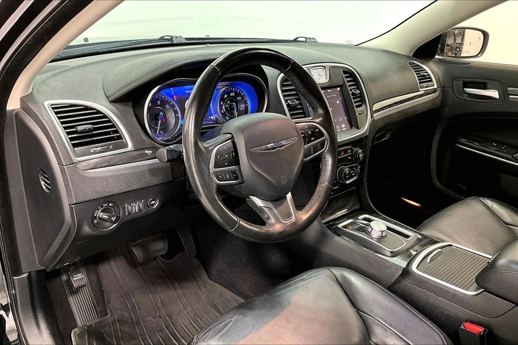 2021 Chrysler 300 Touring