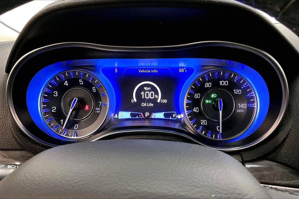 2021 Chrysler 300 Touring