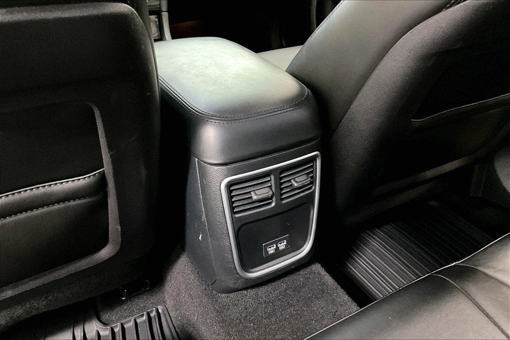 2021 Chrysler 300 Touring