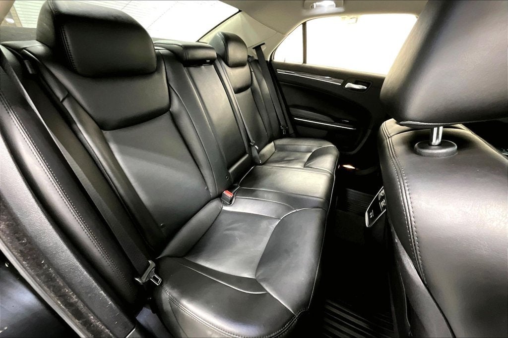 2021 Chrysler 300 Touring