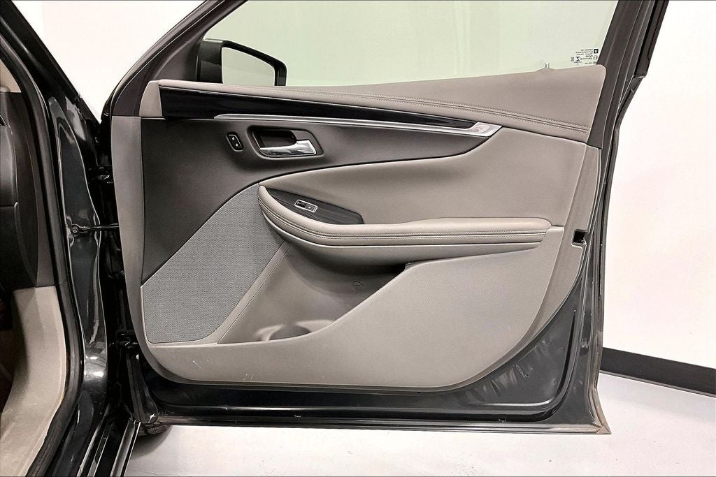 2019 Chevrolet Impala LS 1LS