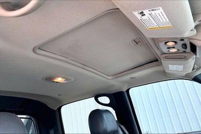 2004 Chevrolet Avalanche 1500 Base