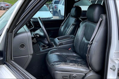 2004 Chevrolet Avalanche 1500 Base