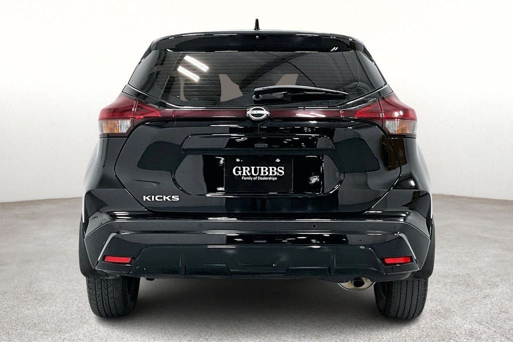 2024 Nissan Kicks S