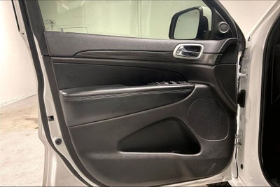 2019 Jeep Grand Cherokee Altitude 4x2