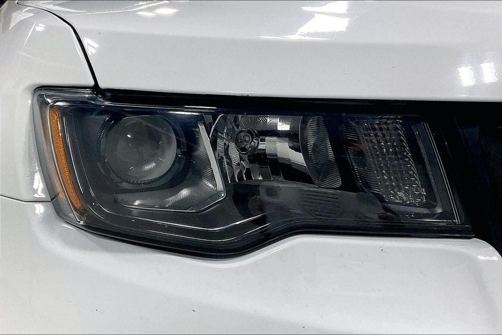 2019 Jeep Grand Cherokee Altitude 4x2