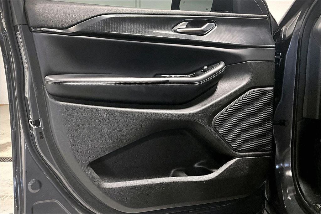 2024 Jeep Grand Cherokee Laredo 4x4