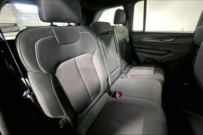 2024 Jeep Grand Cherokee Laredo 4x4