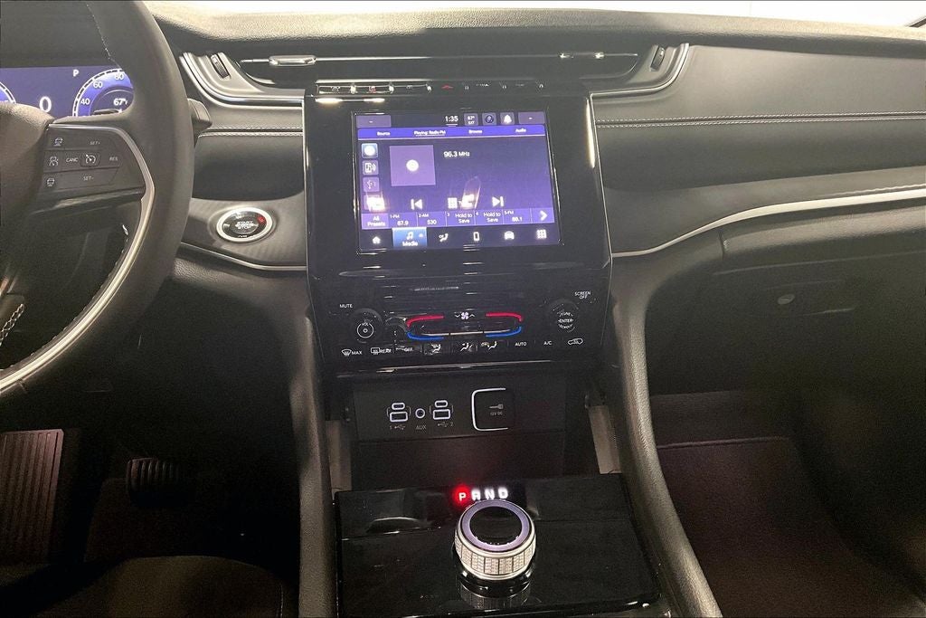 2024 Jeep Grand Cherokee Laredo 4x4