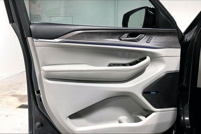 2021 Jeep Grand Cherokee L Overland 4x2