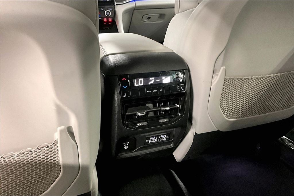 2021 Jeep Grand Cherokee L Overland 4x2