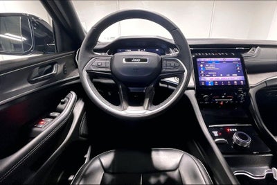 2025 Jeep Grand Cherokee L Limited 4x4