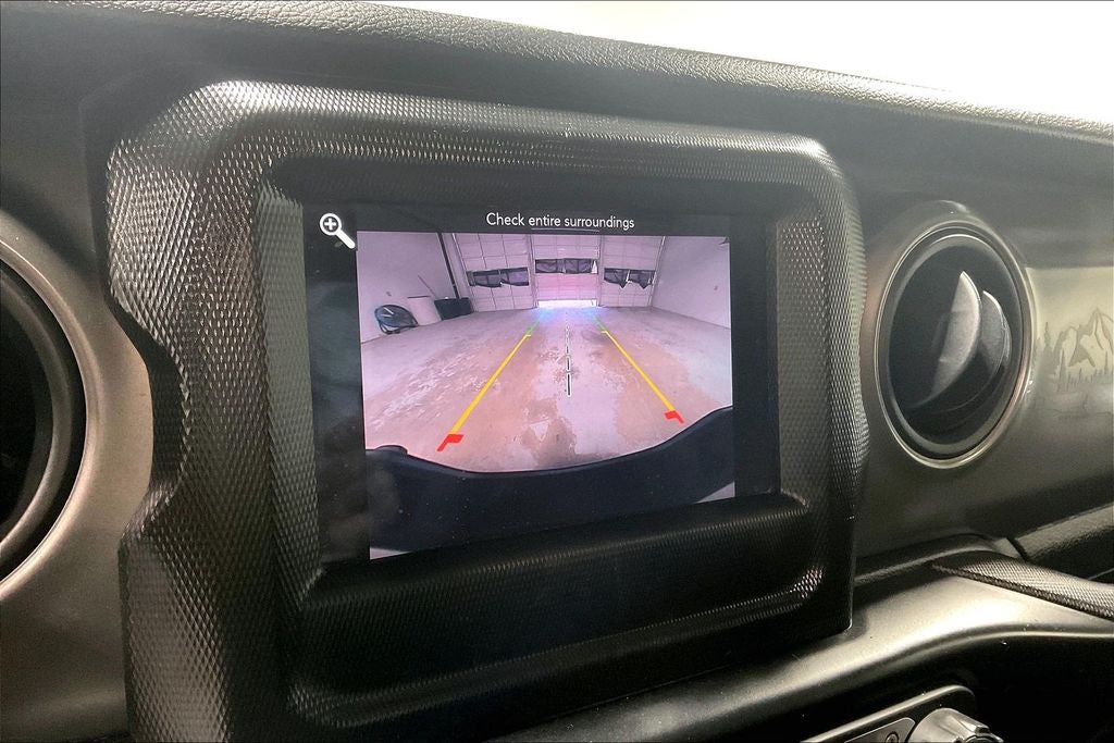 2022 Jeep Gladiator Willys