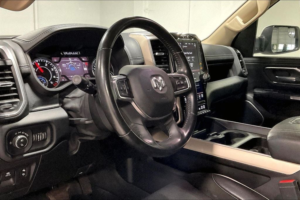 2021 RAM 1500 Laramie Crew Cab 4x4 5'7' Box
