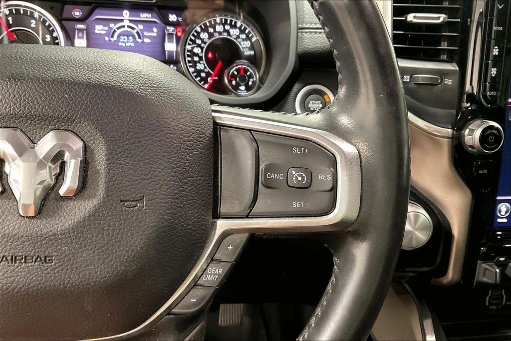 2021 RAM 1500 Laramie Crew Cab 4x4 5'7' Box