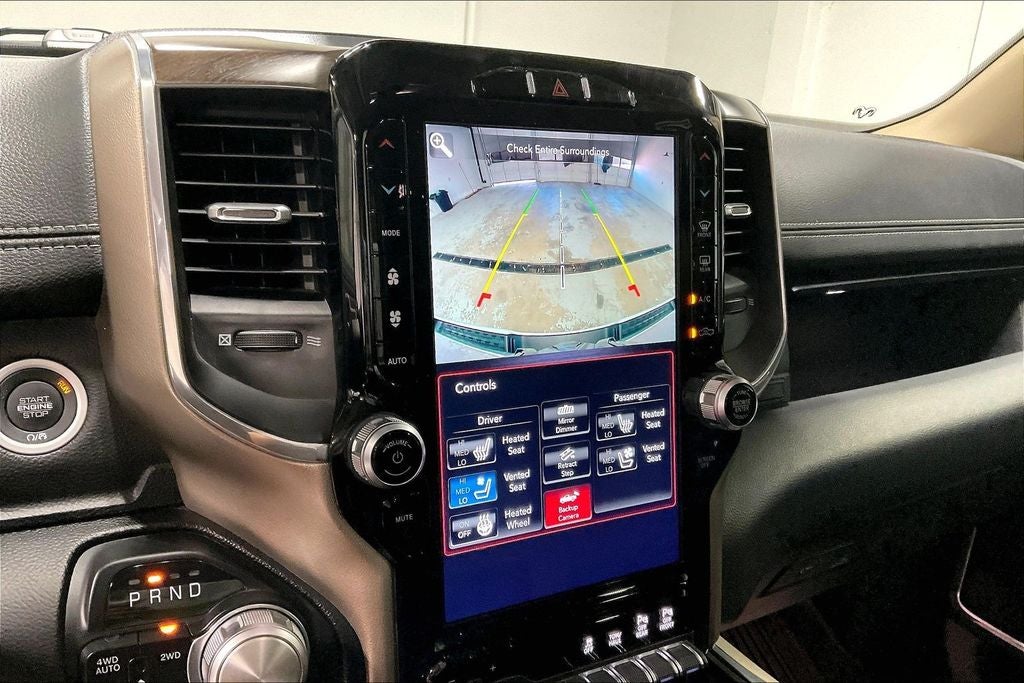 2021 RAM 1500 Laramie Crew Cab 4x4 5'7' Box