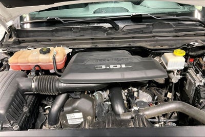 2021 RAM 1500 Laramie Crew Cab 4x4 5'7' Box