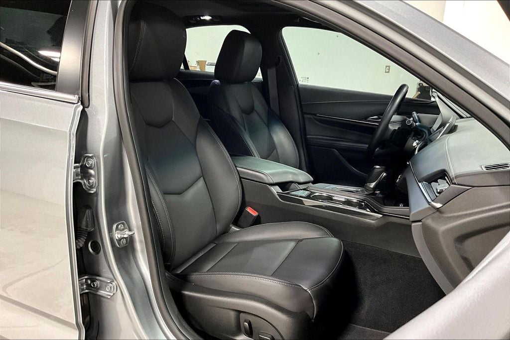 2025 Cadillac CT4 Luxury RWD