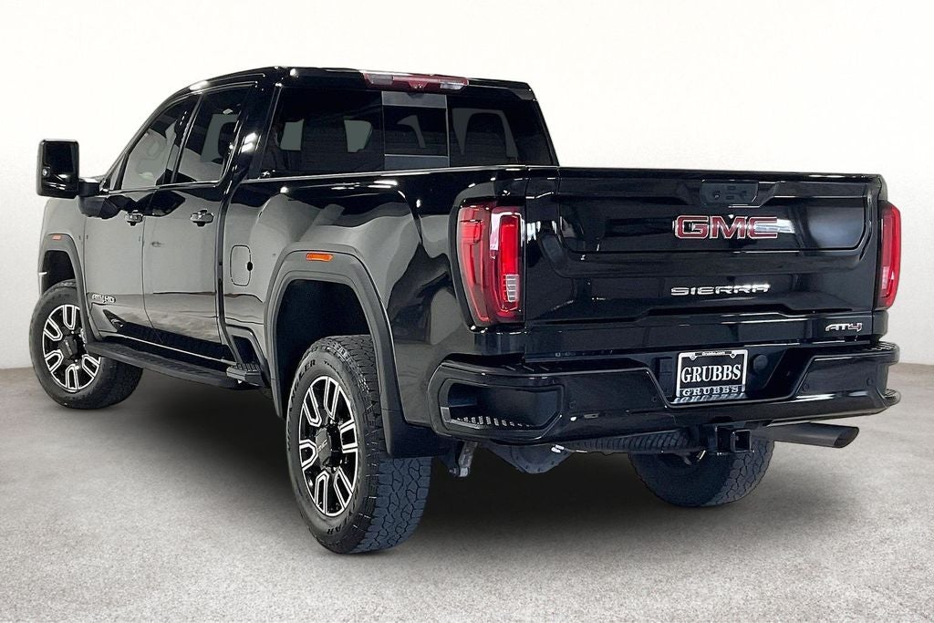 2023 GMC Sierra 2500HD 4WD Crew Cab Standard Bed AT4