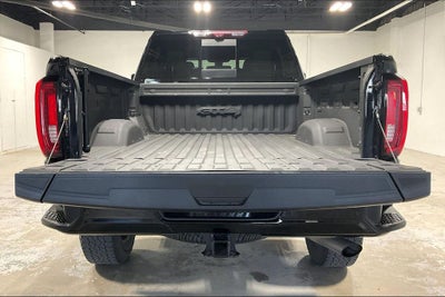 2023 GMC Sierra 2500HD 4WD Crew Cab Standard Bed AT4