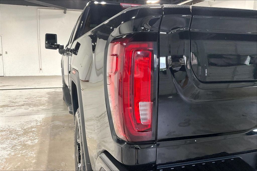 2023 GMC Sierra 2500HD 4WD Crew Cab Standard Bed AT4