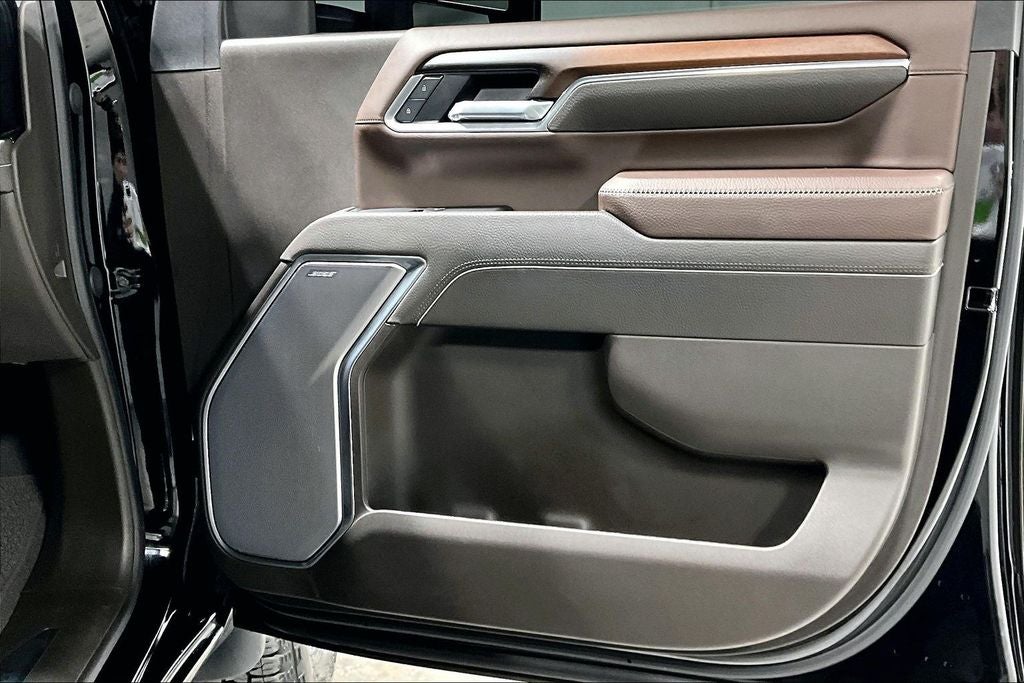 2025 GMC Sierra 3500HD 4WD Crew Cab Standard Bed Denali