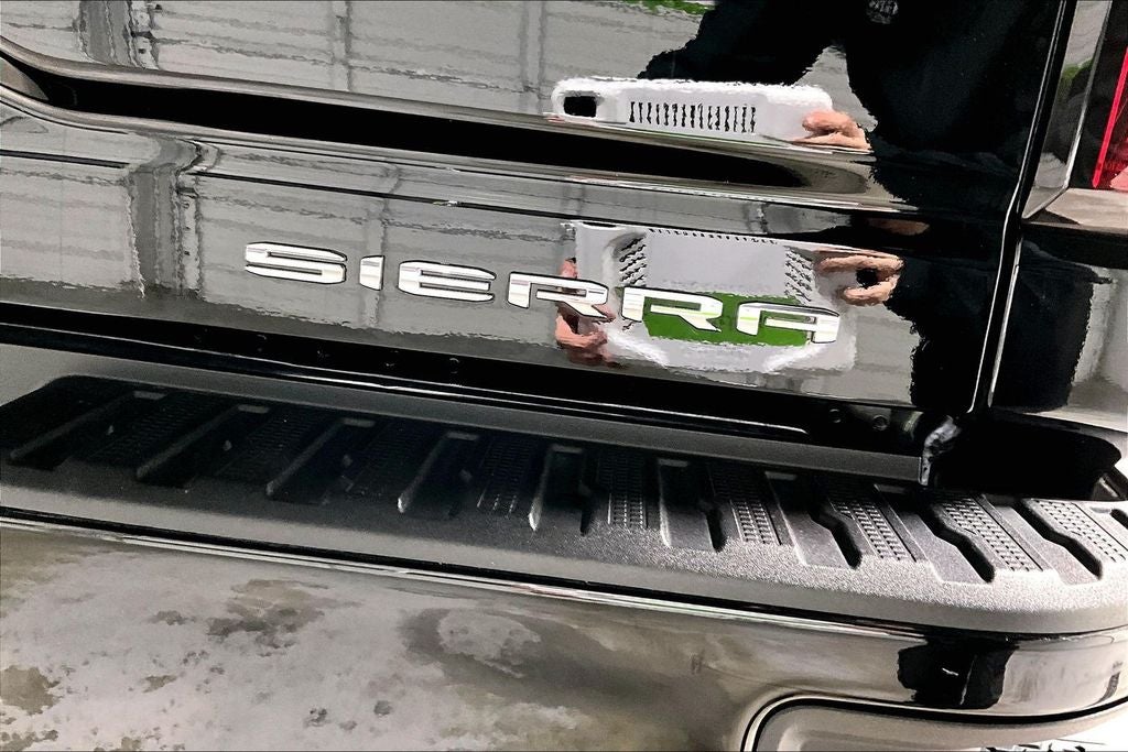 2025 GMC Sierra 3500HD 4WD Crew Cab Standard Bed Denali