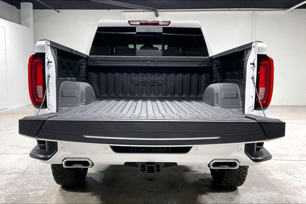 2026 GMC Sierra 1500 Crew Cab, Short Bed, AT4, 4WD