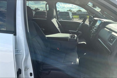 2023 Nissan TITAN Crew Cab SV 4x2