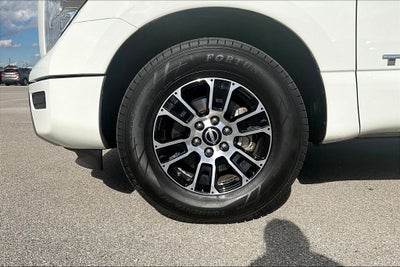 2023 Nissan TITAN Crew Cab SV 4x2