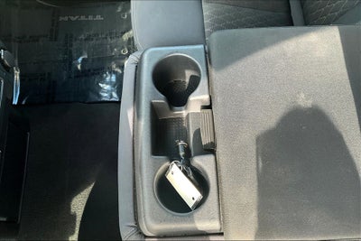 2023 Nissan TITAN Crew Cab SV 4x2