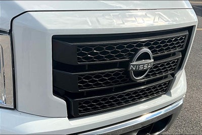 2023 Nissan TITAN Crew Cab SV 4x2
