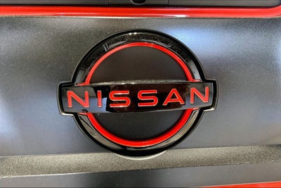 2025 Nissan Frontier Crew Cab PRO-4X 4x4
