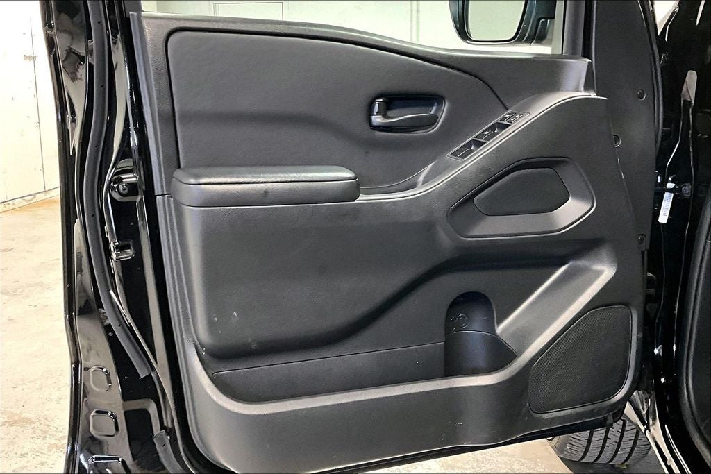 2025 Nissan Frontier Crew Cab S 4x4