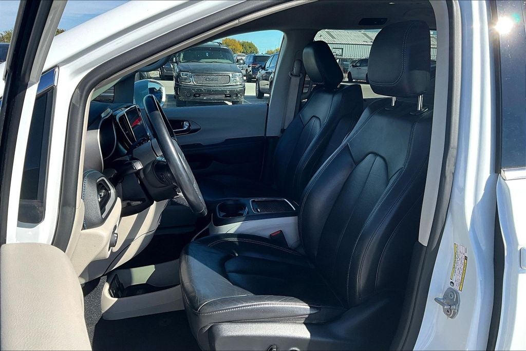 2021 Chrysler Pacifica Touring L AWD