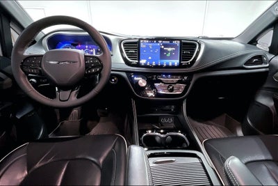 2024 Chrysler Pacifica Limited AWD