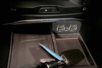 2024 Chrysler Pacifica Limited AWD