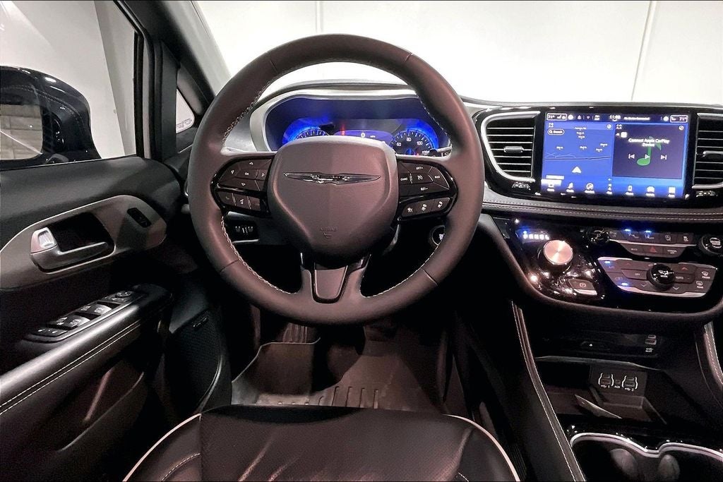 2024 Chrysler Pacifica Limited AWD