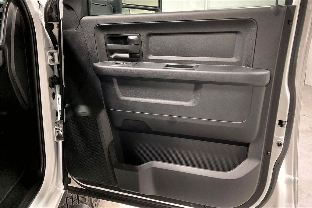2026 RAM 3500 Tradesman Crew Cab 4x4 8' Box