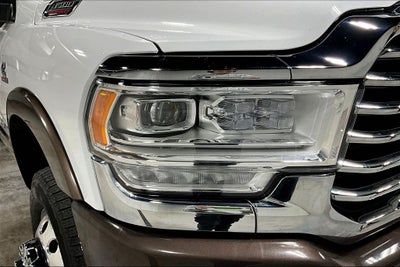 2020 RAM 3500 Laramie Longhorn Crew Cab 4x4 8' Box