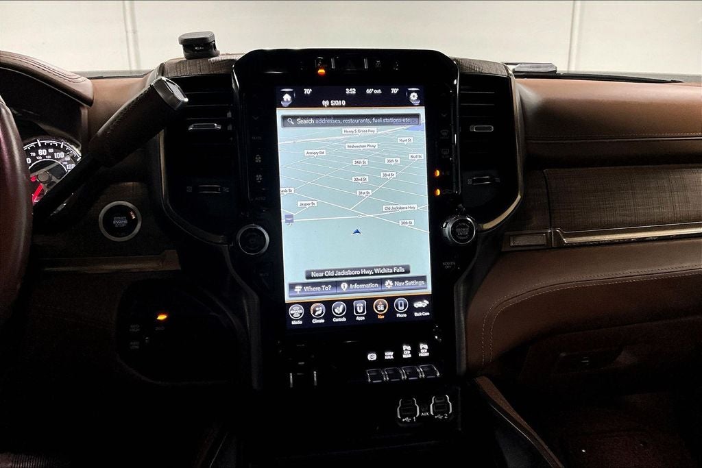 2020 RAM 3500 Laramie Longhorn Crew Cab 4x4 8' Box