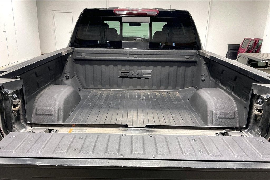 2023 GMC Sierra 1500 4WD Crew Cab Short Box SLT