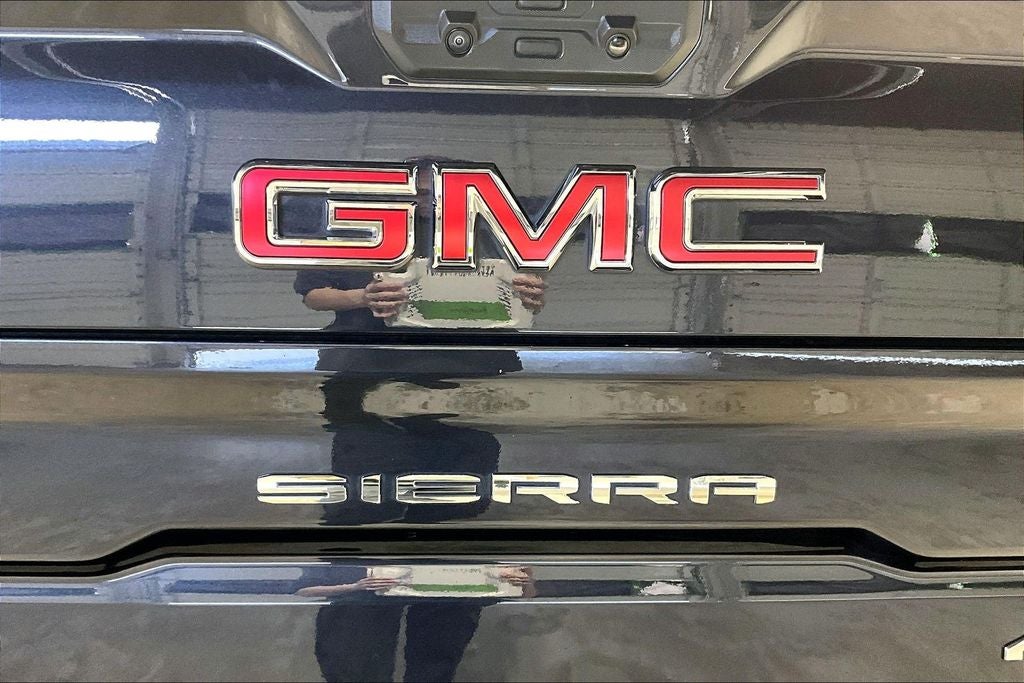 2024 GMC Sierra 1500 4WD Crew Cab Short Box AT4X