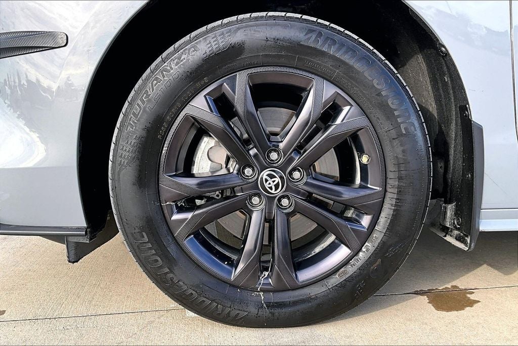 2024 Toyota Sienna Woodland Edition