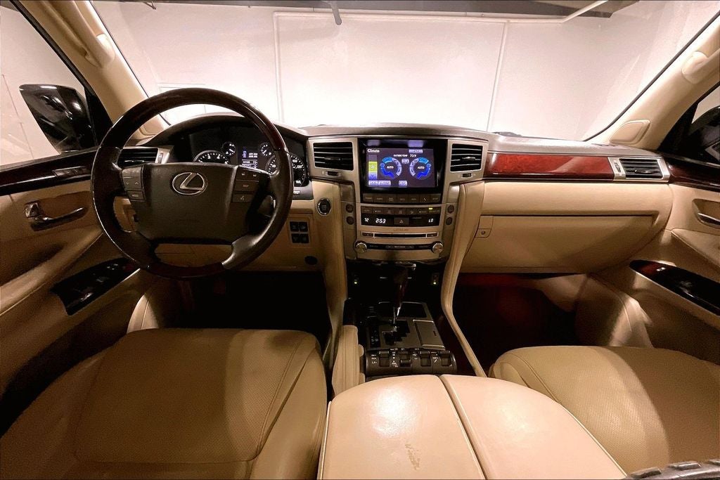 2013 Lexus LX 570 570