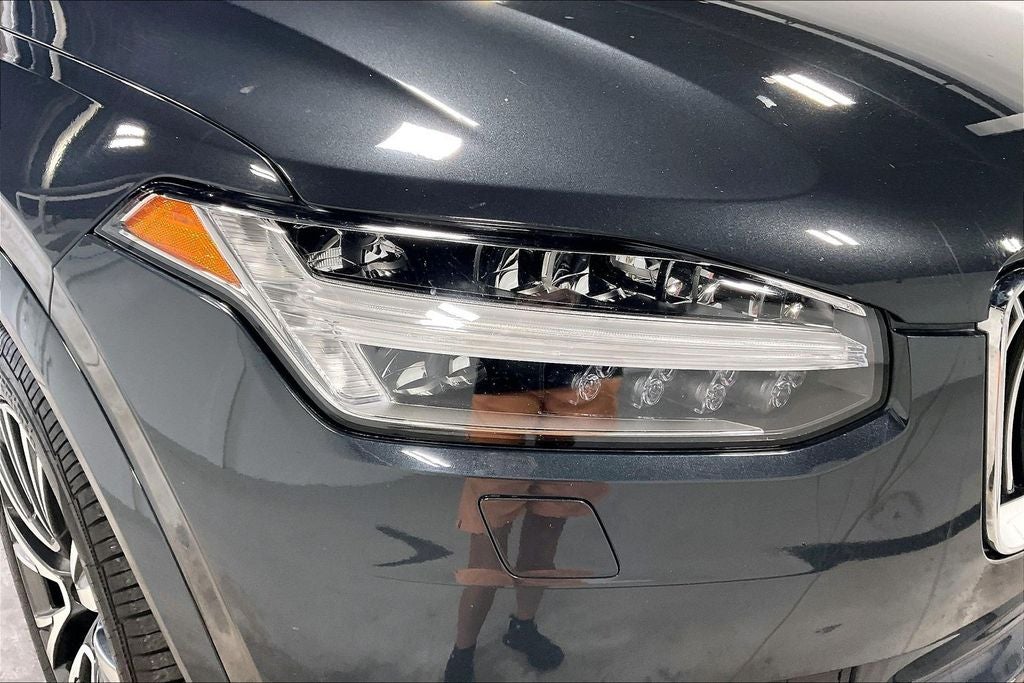 2021 Volvo XC90 T5 Momentum 7 Passenger