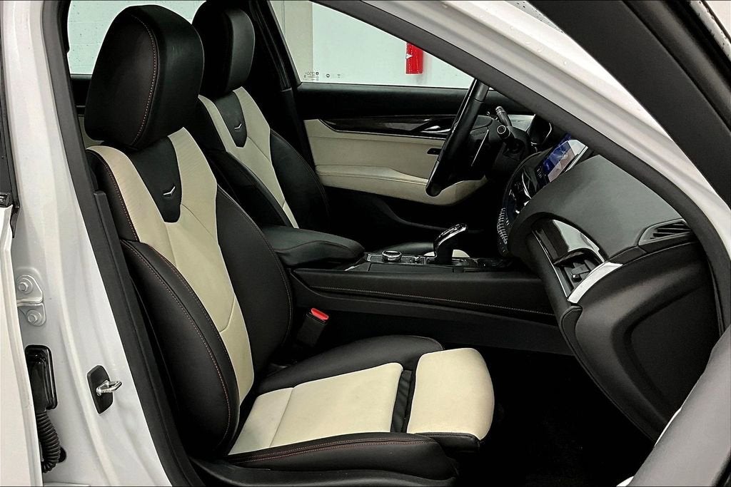 2022 Cadillac CT5 Sport