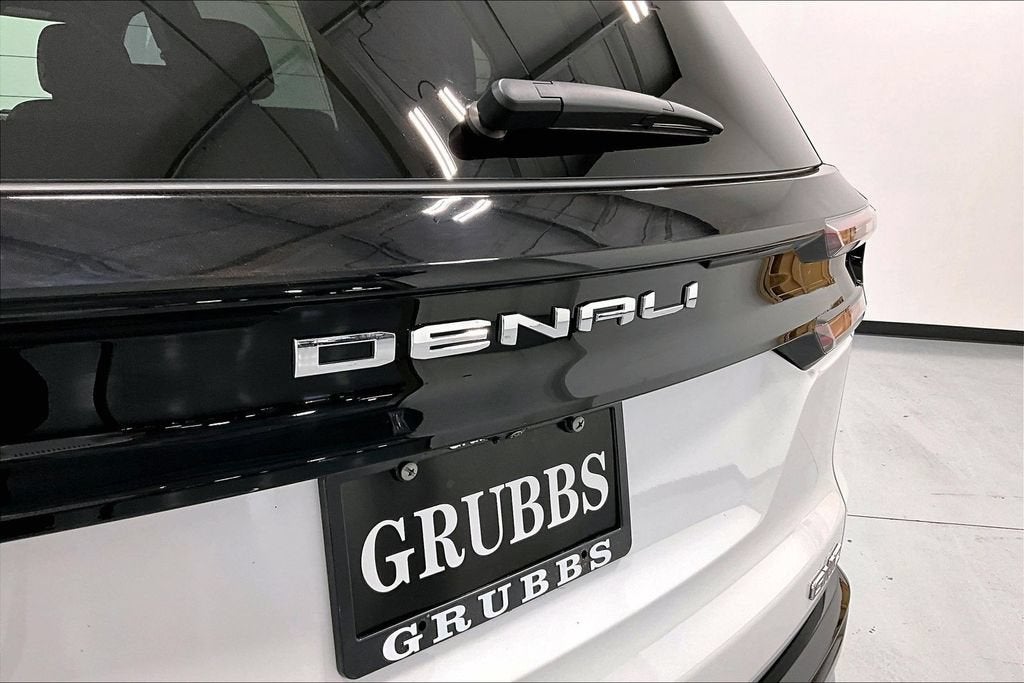 2025 GMC Acadia Denali