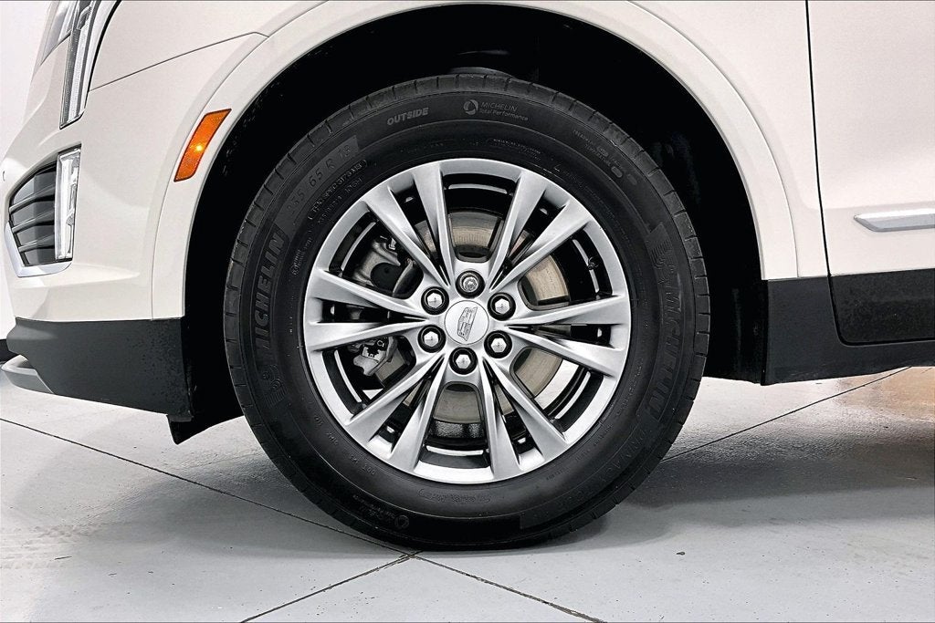 2023 Cadillac XT5 FWD Premium Luxury