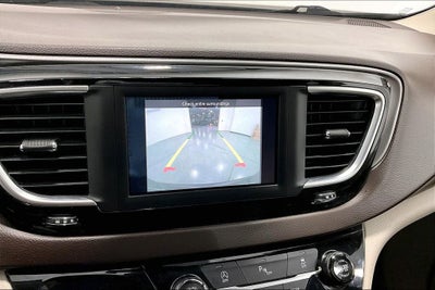 2021 Chrysler Voyager LX